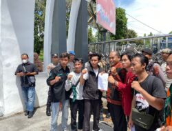 Aksi Unras Hari HAM Sedunia Di KAntor DPRD Lotim Berjalan Kondusif