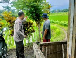 Guna Mendukung Program Ketahanan Pangan Bhabinkamtibmas Desa Mengkuru Lakukan Silaturahmi dengan Warga Binaan