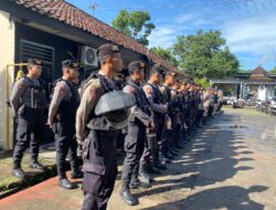 Aksi Unjuk Rasa di Desa Sikur Barat Berjalan Kondusif, Kasi Humas Berikan Apresiasi