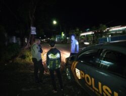 Personel Polsek Sikur Gelar Patroli Blue Light Selama Bulan Suci Ramadhan