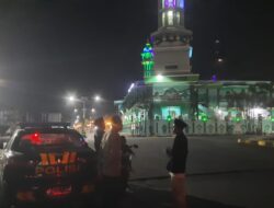 Patroli Pagi Bhabinkamtibmas Kelurahan Pancor Antisipasi Gangguan Kamtibmas Menjelang Sahur