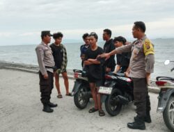 Personel Polsek Labuhan Haji Gencarkan Patroli Cipta Kondisi di Kawasan Wisata Pantai
