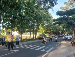 POLSEK SAKRA GELAR KEGIATAN RAWAN PAGI CEGAH KRIMINALITAS DAN CIPTAKAN KELANCARAN LALU LINTAS